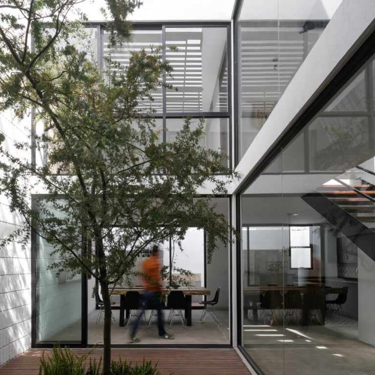 Casa Once por Espacio 18 Arquitectura & Plus Cueto Arquitectura