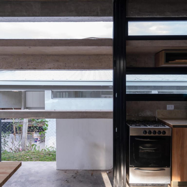 Casa Pala en Argentina por GIRA - Oficina de Arquitectura y Paisajismo (1)