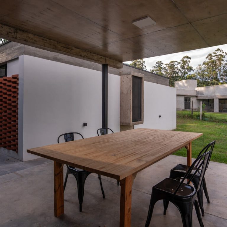Casa Pala: Vivienda Evolutiva en Argentina por GIRA