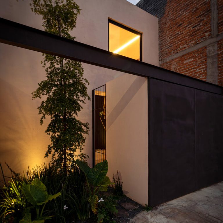 Casa Pedregal 09 en Jalisco por 21arquitectos