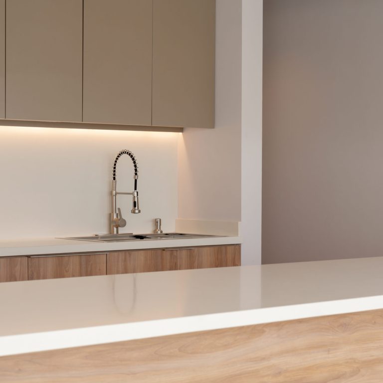 monomando de cocina moderna, detalle