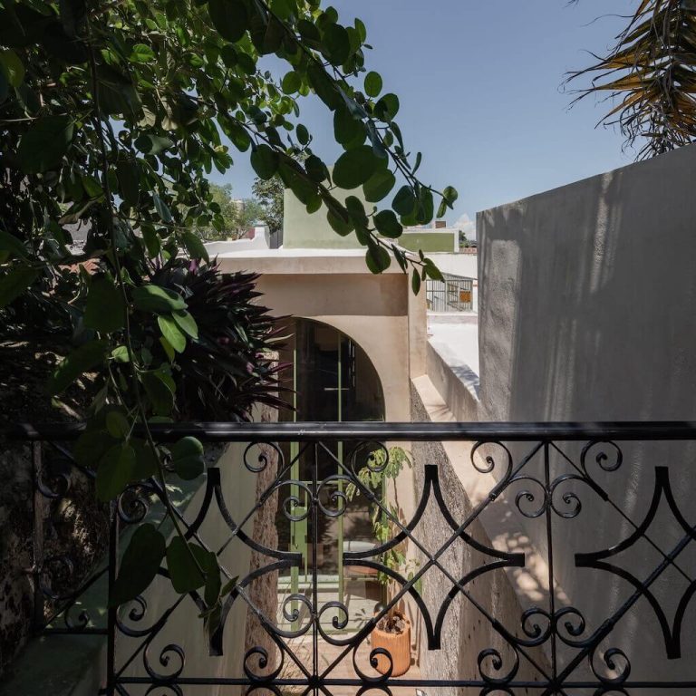 Casa Pistache: Restauración Contemporánea en el Centro Histórico de Campeche