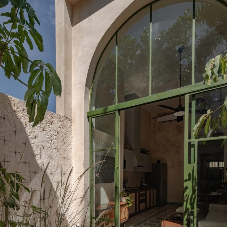 Casa Pistache: Restauración Contemporánea en el Centro Histórico de Campeche