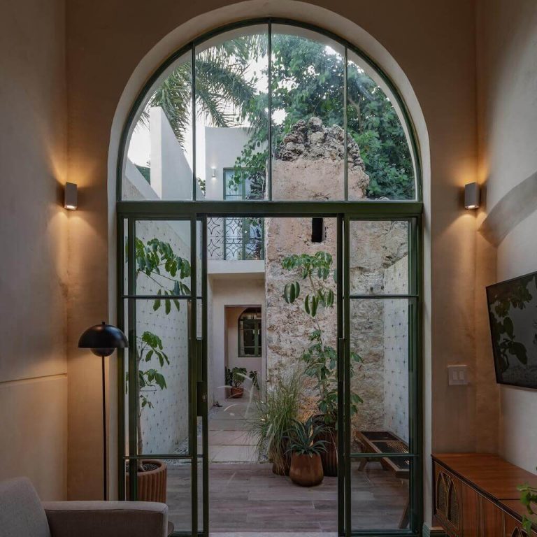 Casa Pistache: Restauración Contemporánea en el Centro Histórico de Campeche
