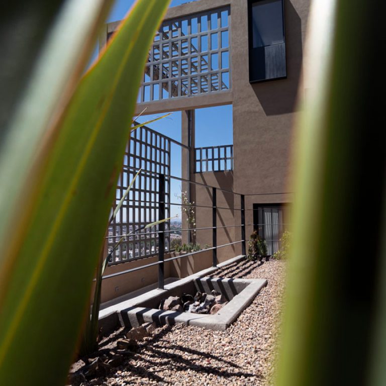 Casa San Juan 22 en Querétaro por PLAAN ARQUITECTURA - Fotografía de Arquitectura - El Arqui MX