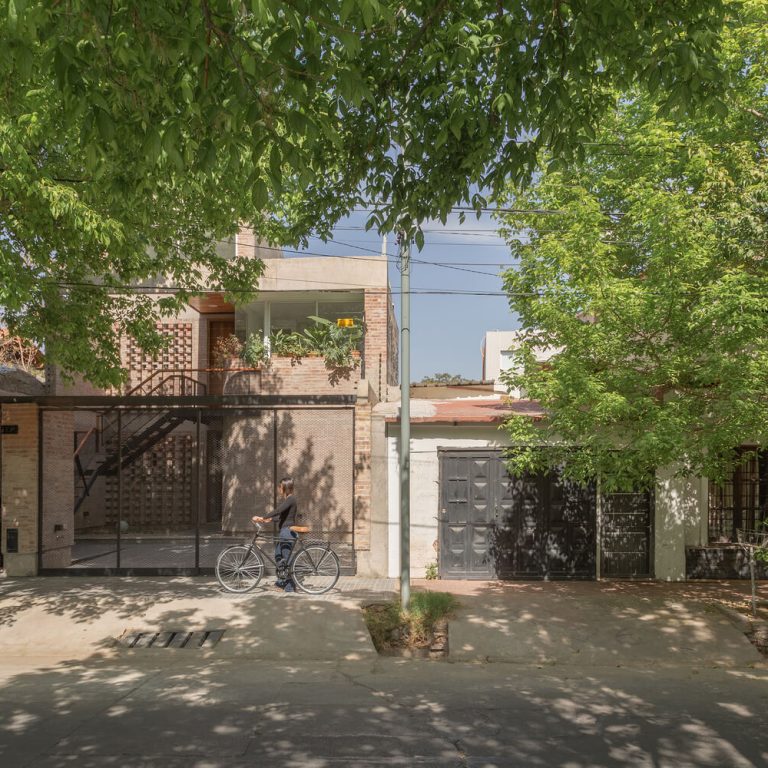 Casa Segura 1124 en Argentina por Primer Piso Arquitectos - Fotografía de Arquitectura