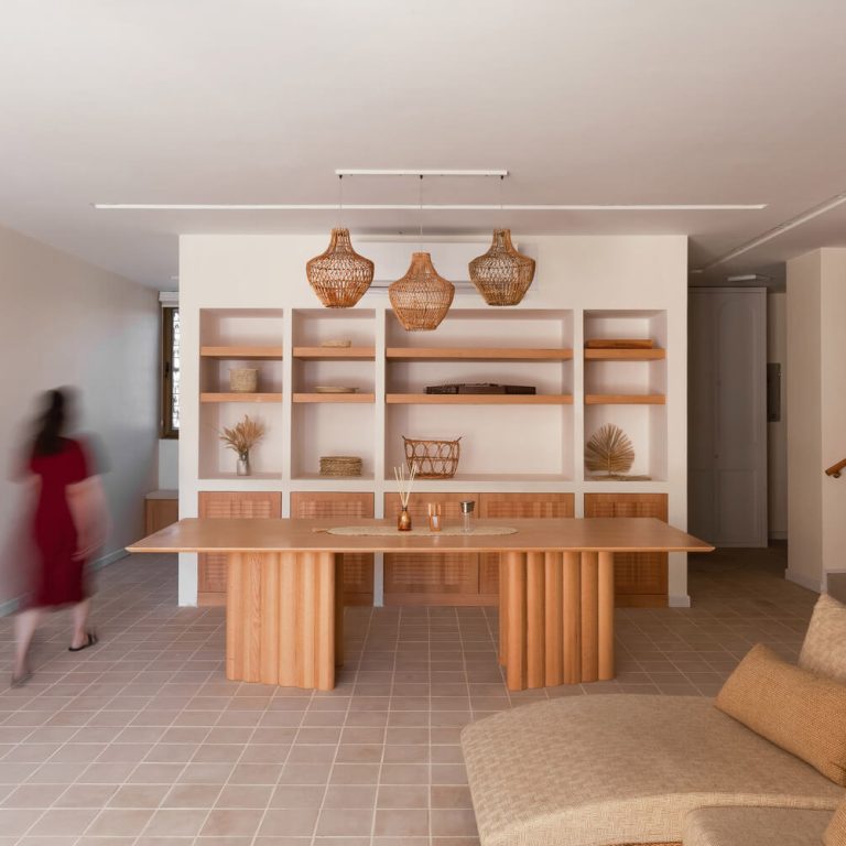 Casa Separo por HYPERTEXT ARCHITECTURE STUDIO