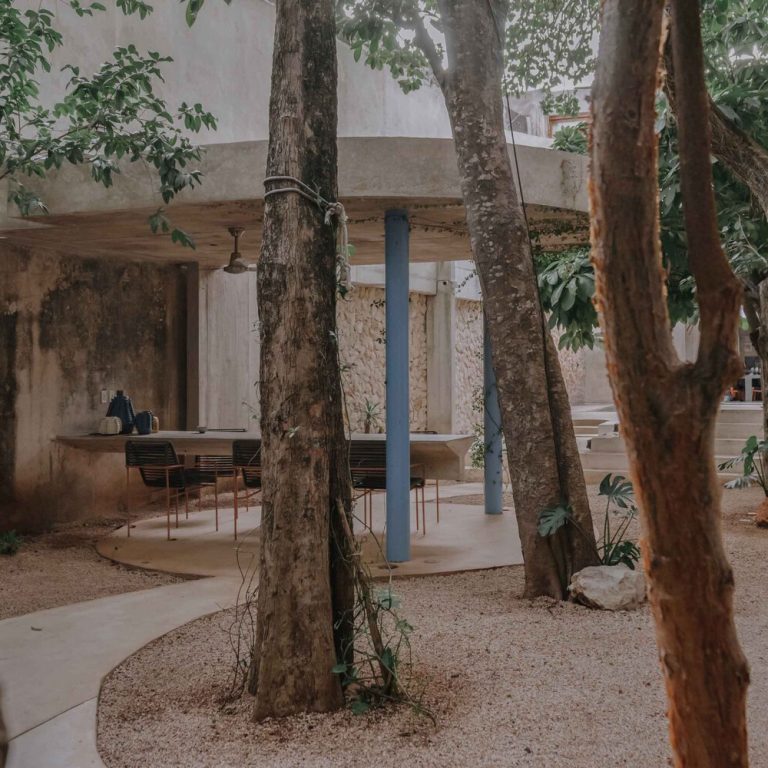 Casa Soskil por Ludwig Godefroy Architecture
