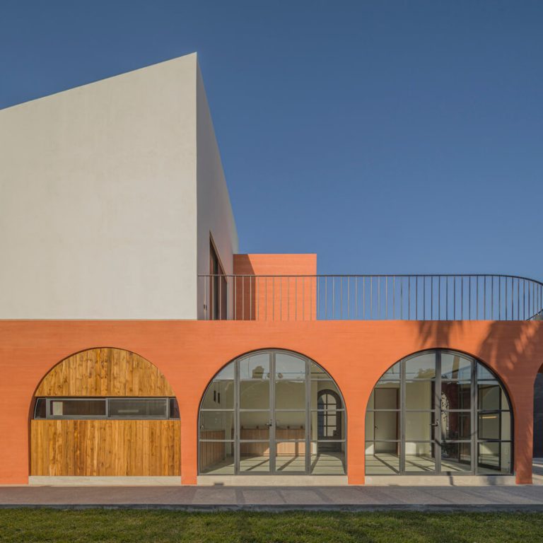 Casa Tampico: Arquitectura Contemporánea y Tradición en Morelos