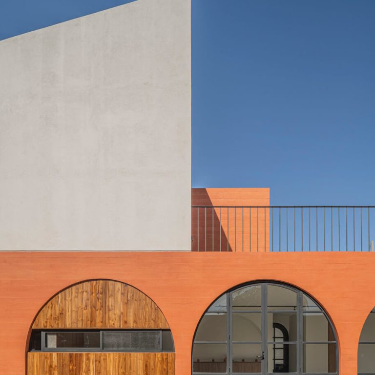 Casa Tampico: Arquitectura Contemporánea y Tradición en Morelos