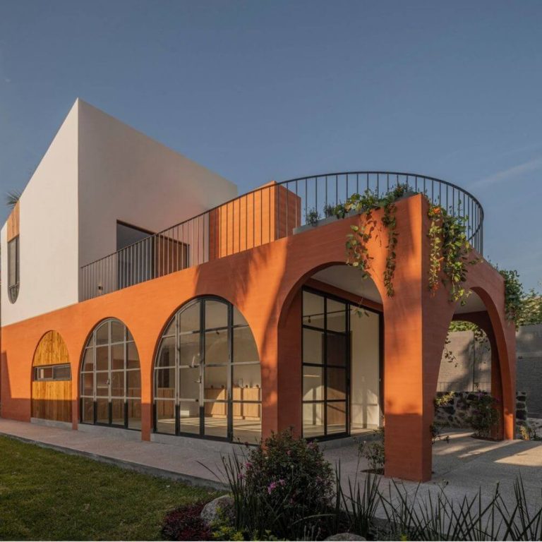 Casa Tampico: Arquitectura Contemporánea y Tradición en Morelos