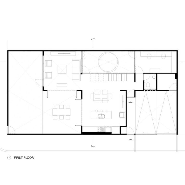 Planimetría de Casa Tiburón en Tláhuac: Arquitectura de Volúmenes y Ladrillo | TALC