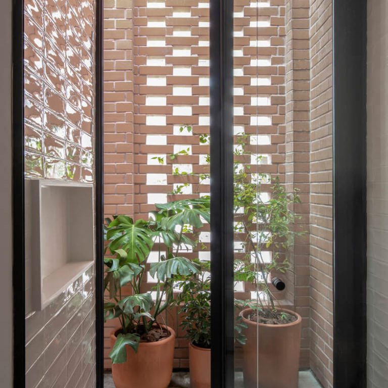 Casa Torrão: Arquitectura de Tierra en Imbituba | Nommo Arquitetos
