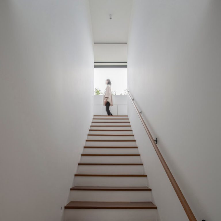Casa Torrão: Arquitectura de Tierra en Imbituba | Nommo Arquitetos