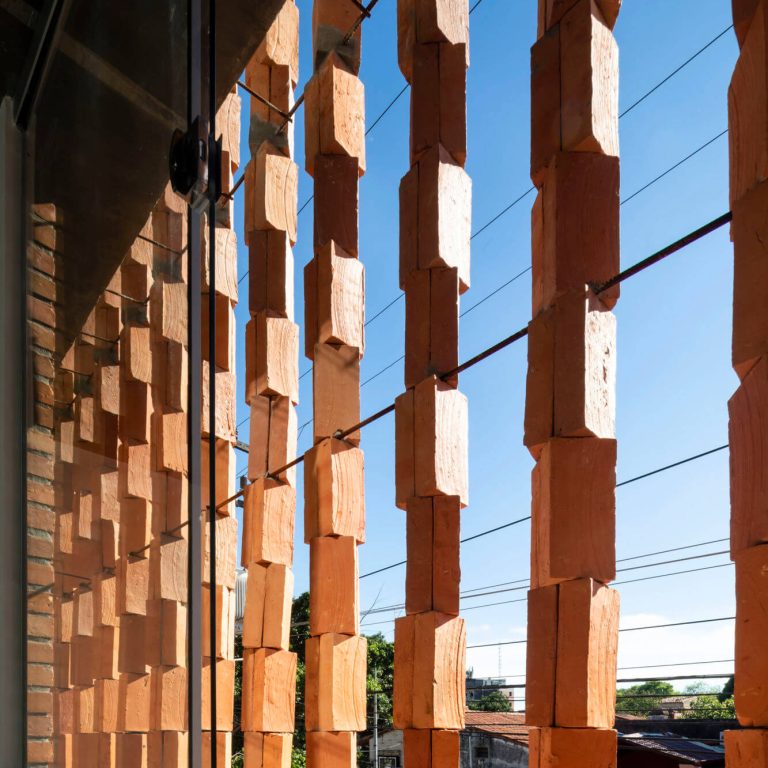 Casa Triplex Yvapovõ en Paraguay por Biocons Arquitectos - Fotografía de Arquitectura - El Arqui MX