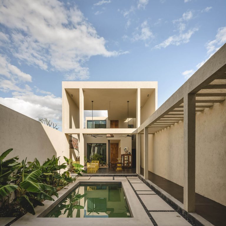 Casa Umbral por Taller estilo arquitectura
