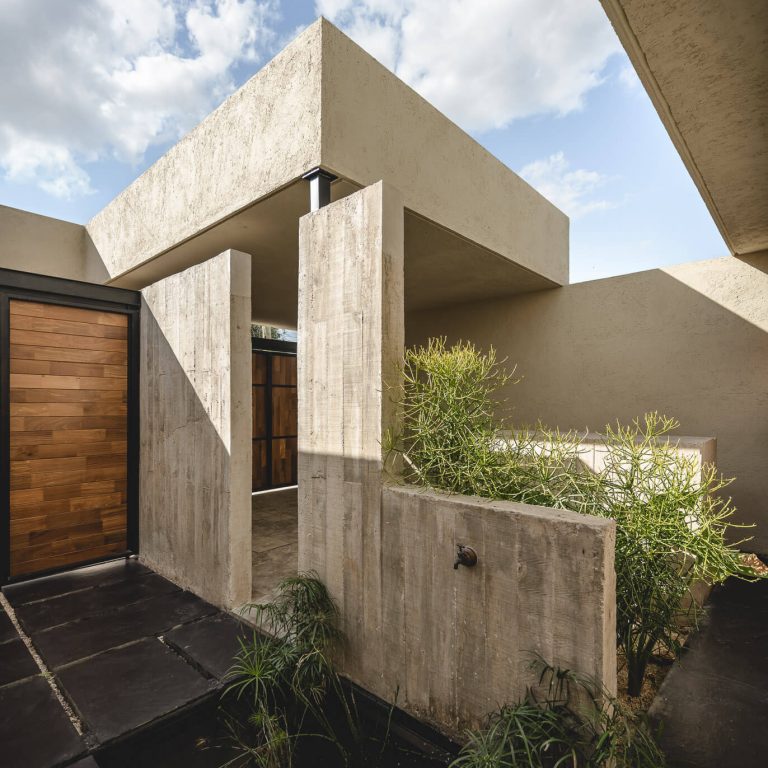 Casa Umbral por Taller estilo arquitectura