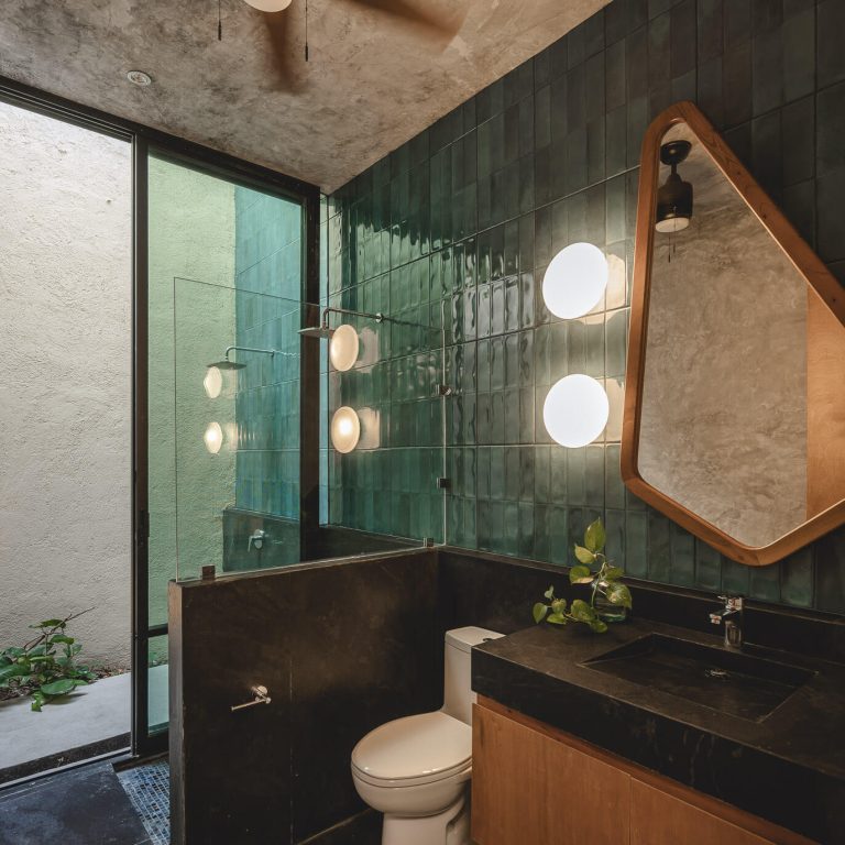 Casa Umbral por Taller estilo arquitectura
