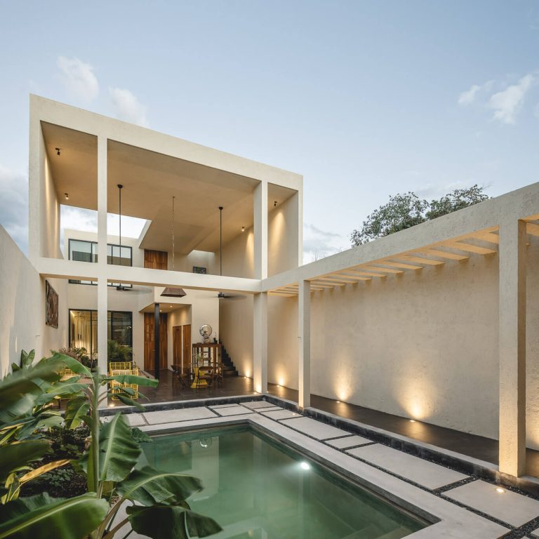 Casa Umbral por Taller estilo arquitectura
