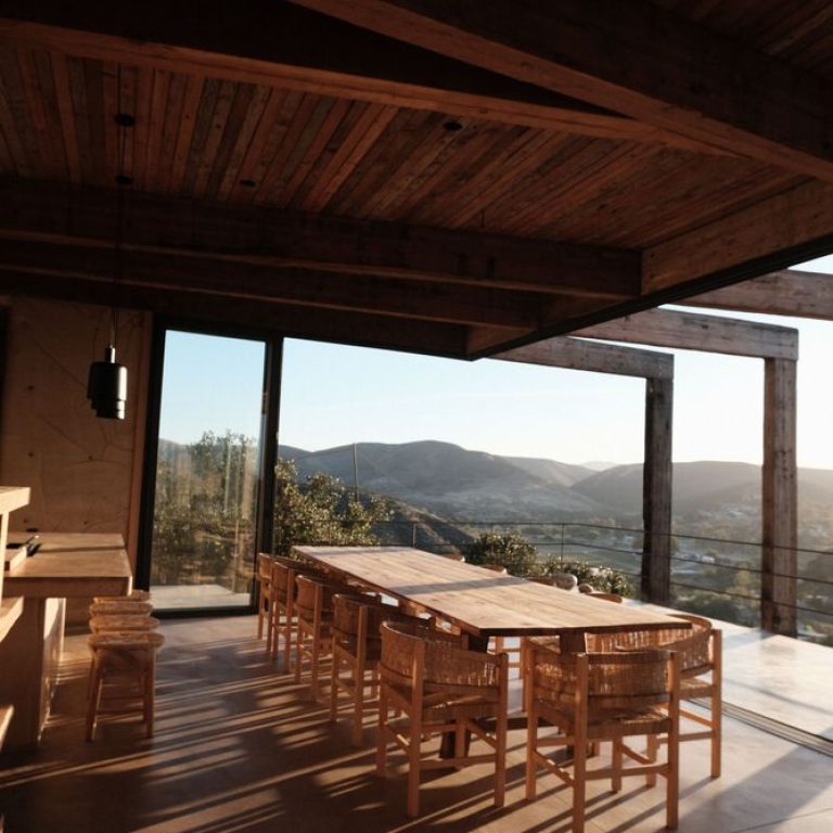 Casa Uno en Ensenada: Arquitectura Escalonada en Baja California / CLACLÁ Taller de Arquitectura