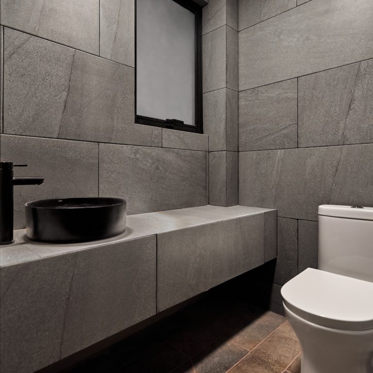 Baño. Casa V8 por Racma Arquitectura en Estado de México
