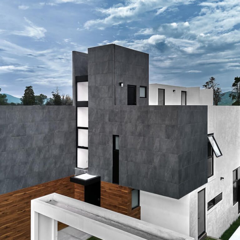 Fachada. Casa V8 por Racma Arquitectura en Estado de México