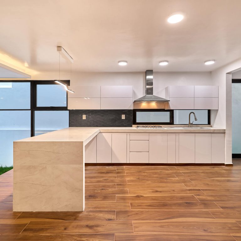Cocina. Casa V8 por Racma Arquitectura en Estado de México