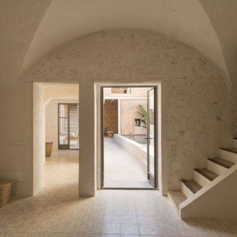 Casa Verdurera en España por BUC Arquitectura - Fotografía de Arquitectura - El Arqui MX