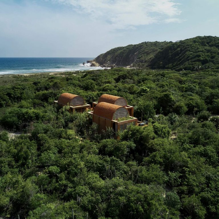 Casa Volta en Oaxaca por Ambrosi I Etchegaray