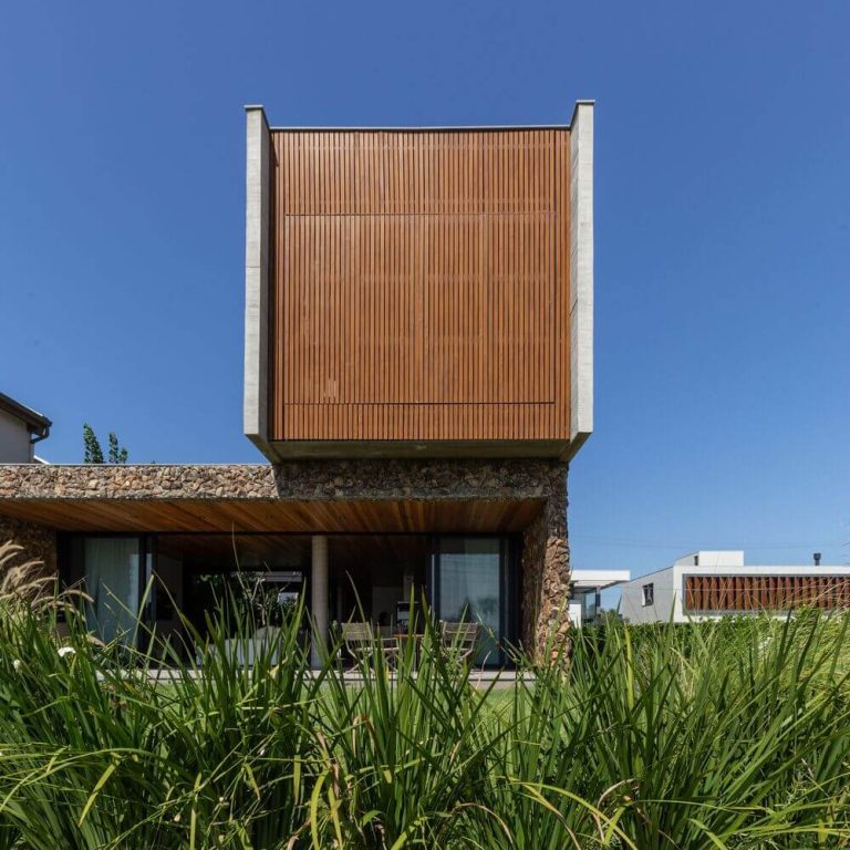 Casa da Guarita por Oficina Conceito Arquitetura