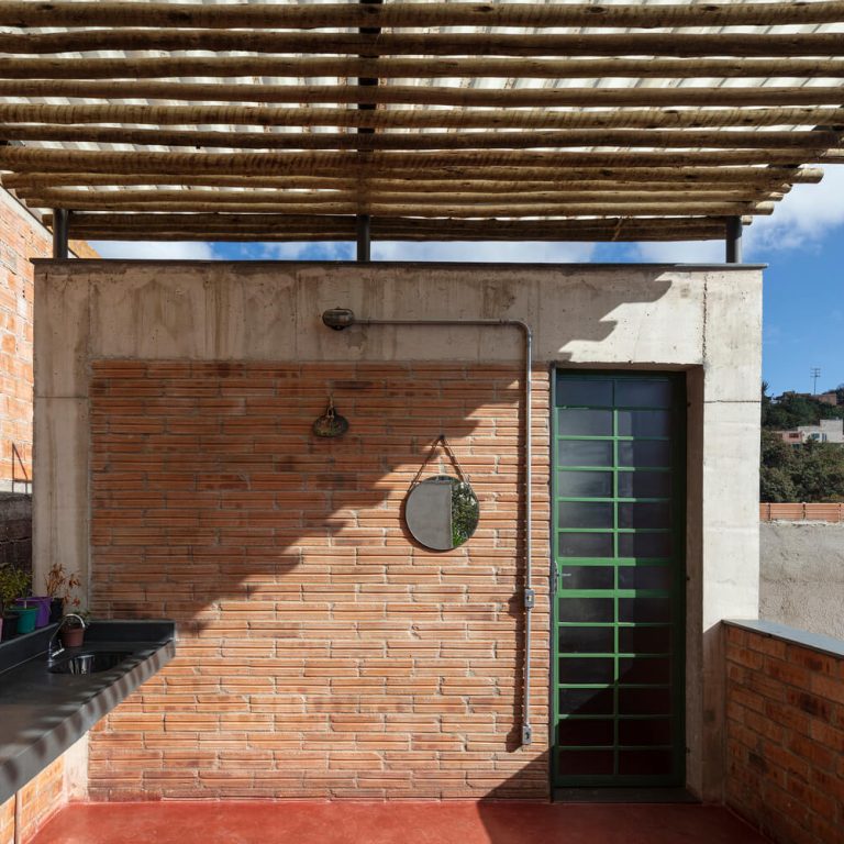 Casa en Pomar do Cafezal en Brasil por Colectivo LEVANTE - Fotografía de Arquitectura