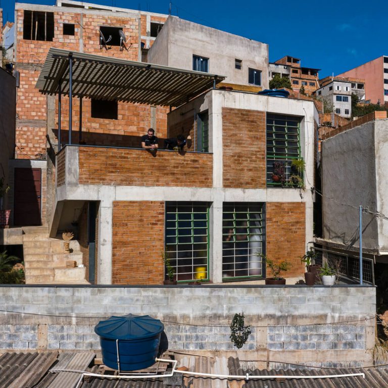 Casa en Pomar do Cafezal en Brasil por Colectivo LEVANTE - Fotografía de Arquitectura