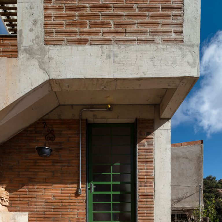 Casa en Pomar do Cafezal en Brasil por Colectivo LEVANTE - Fotografía de Arquitectura