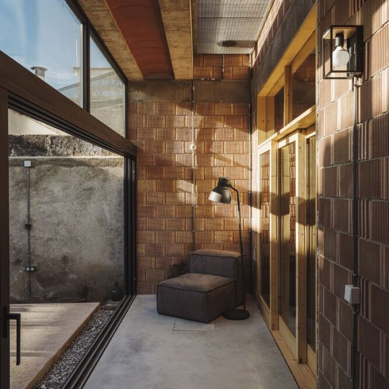 Casa en bateria en España por NORA studio- Fotografía de Arquitectura