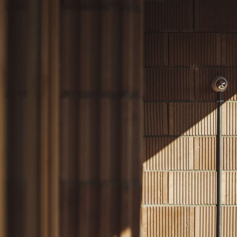 Casa en bateria en España por NORA studio- Fotografía de Arquitectura