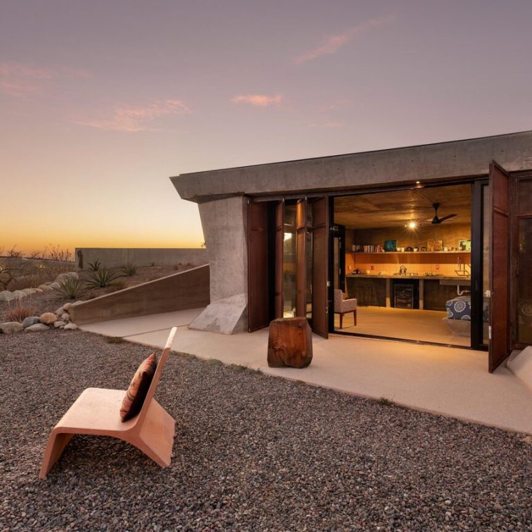 Casa morada escondida por Taller de Terreno en Baja California Sur