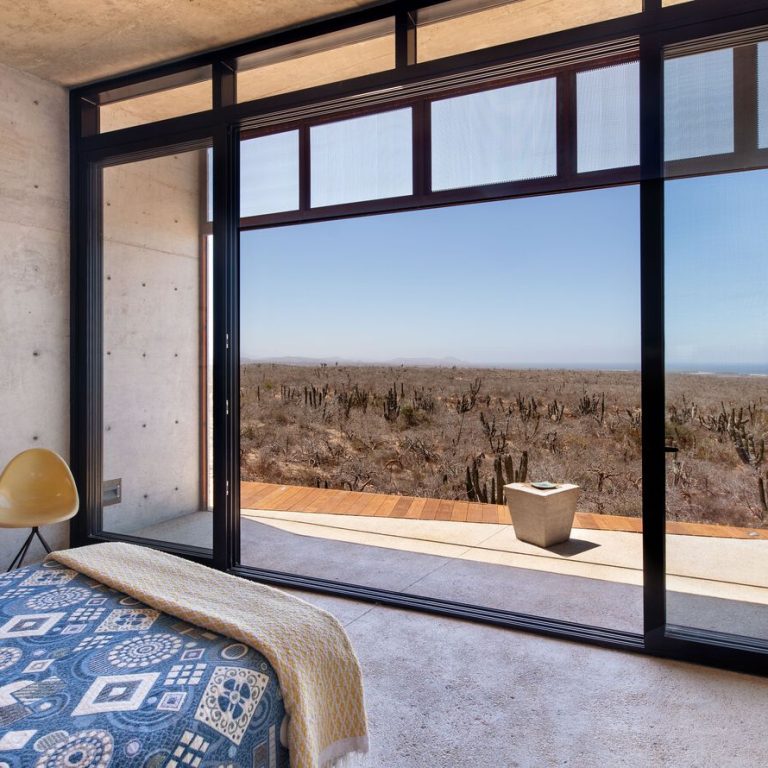 Casa morada escondida por Taller de Terreno en Baja California Sur