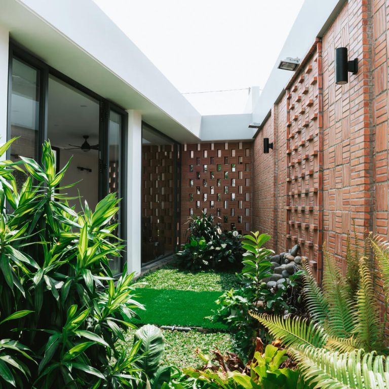 Casa pequeña 01 en Vietnam por 90odesign - Fotografía de Arquitectura - El Arqui MX