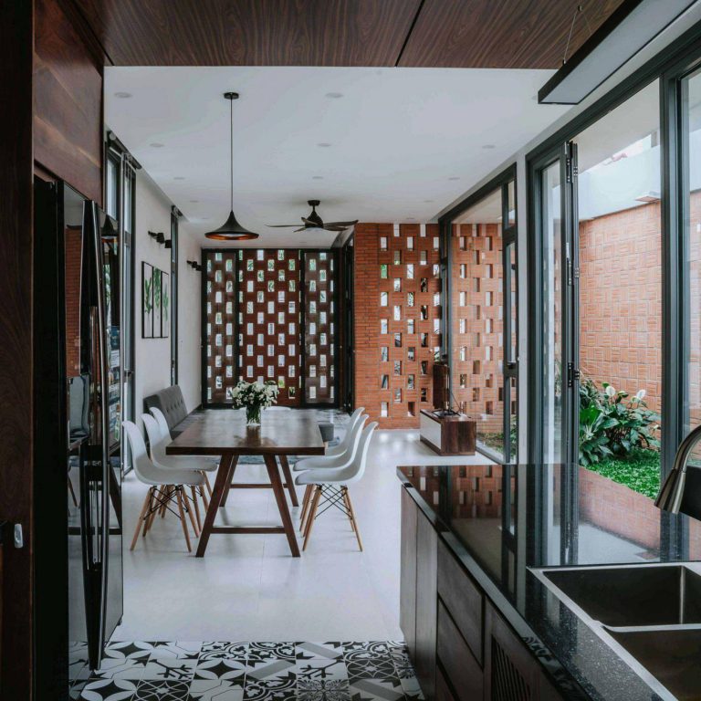 Casa pequeña 01 en Vietnam por 90odesign - Fotografía de Arquitectura - El Arqui MX