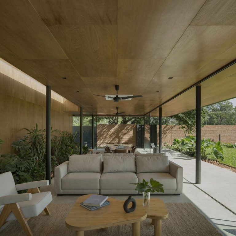 Casa pequeña en San Ber en Paraguay