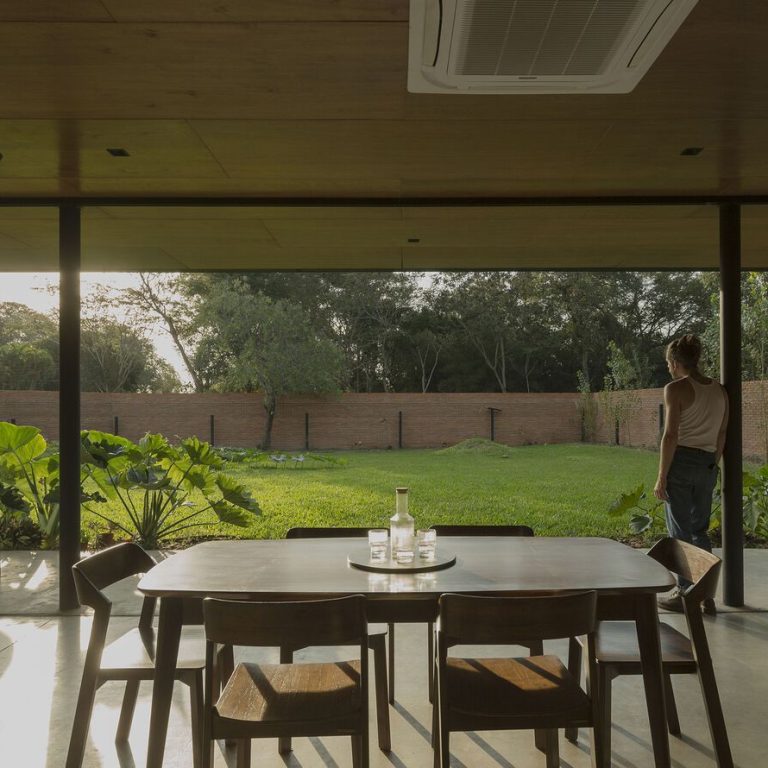 Casa pequeña en San Ber en Paraguay