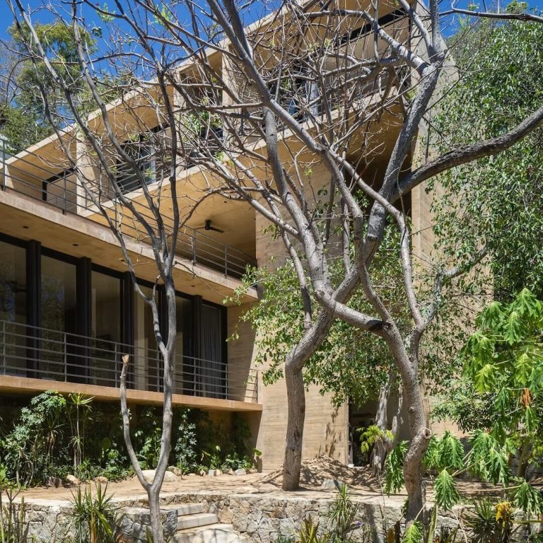 Casa piedra en Guerrero por Taller Gabriela Carrillo - Arquitectura residencial