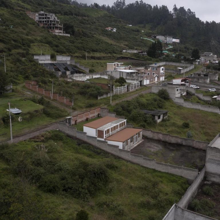 Casa rampa en Ecuador