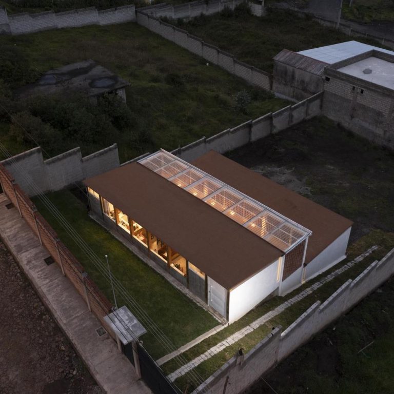 Casa rampa en Ecuador