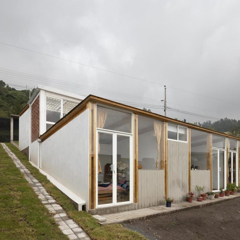 Casa rampa en Ecuador
