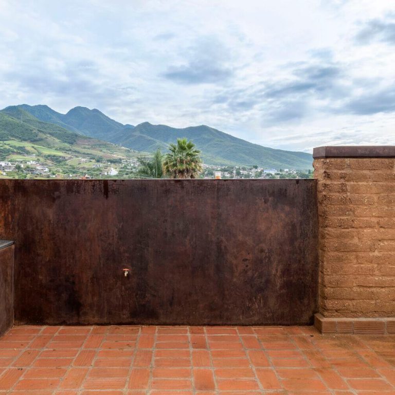 Casa taller Plúmula en Oaxaca por Espacio 18 Arquitectura