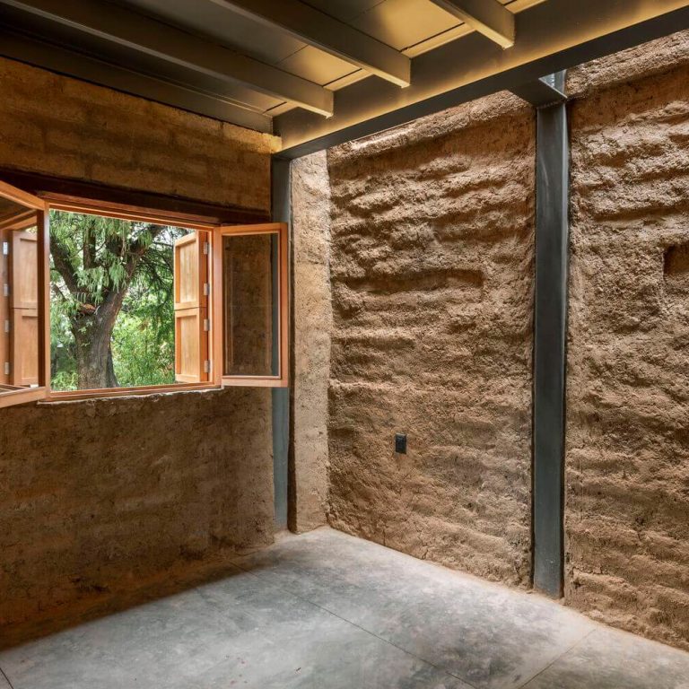 Casa taller Plúmula en Oaxaca por Espacio 18 Arquitectura