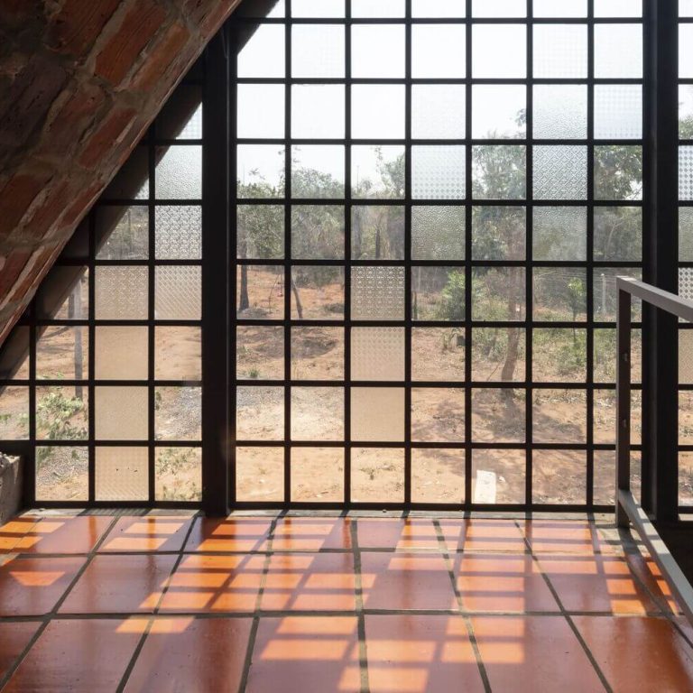 Casa taller el caparazón en Paraguay