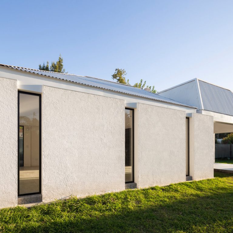 Casa y quincho Talacasto etapa I en Argentina por Estudio 2(A) DosArquitectas - Fotografias de arquitectura