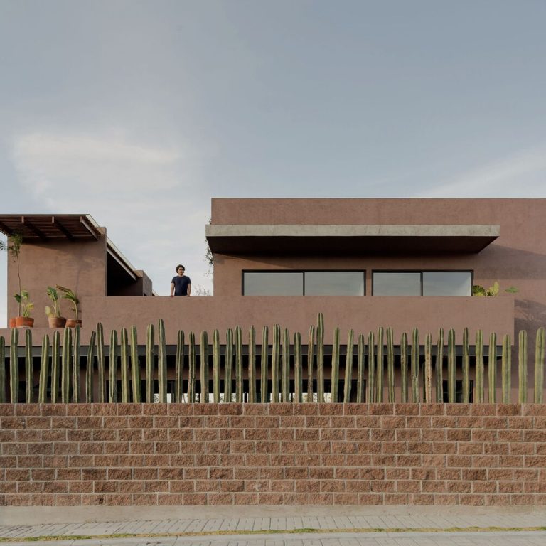 Casco Parque México: Arquitectura de Equipamiento y Casa Club por MXTAD